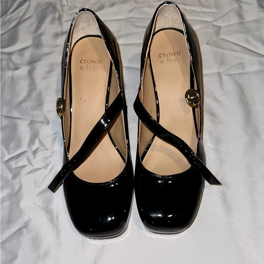 Black Mary Jane Heels - Picture 2 of 4